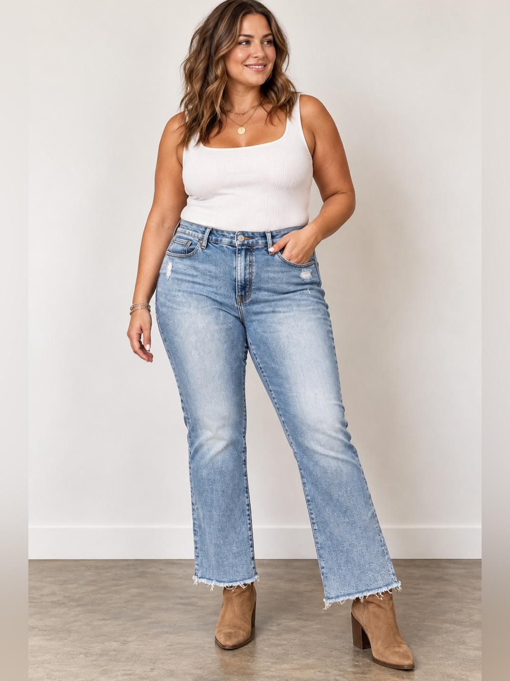 Good American Good Legs Straight Jeans Size 16 Distressed Raw Hem Light Wash